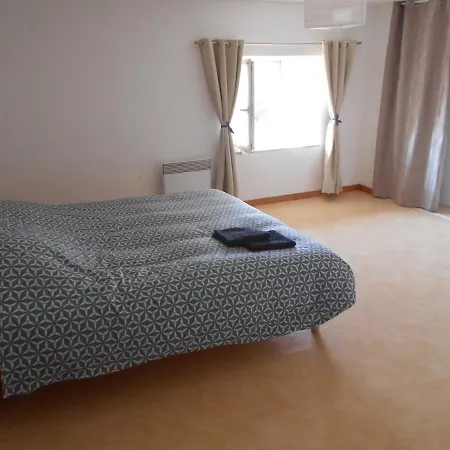 Maison En Pierre Et Terre Сasa de vacaciones Saint-Sauveur-Villages